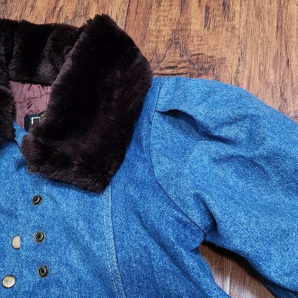 Denim fur-collar coat of your DREAMS🌈🌤 - Picture 3 of 6